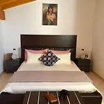 Casa Merano & Restaurant Centro Ξενοδοχείο με διαμερίσματα Μπιμπιόνε