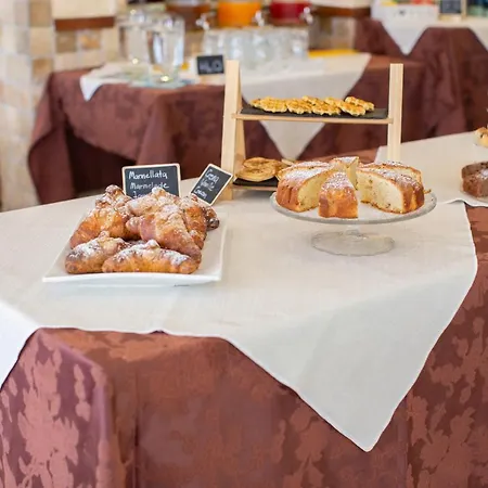 Lejlighedshotel Casa Merano & Restaurant Centro 4*