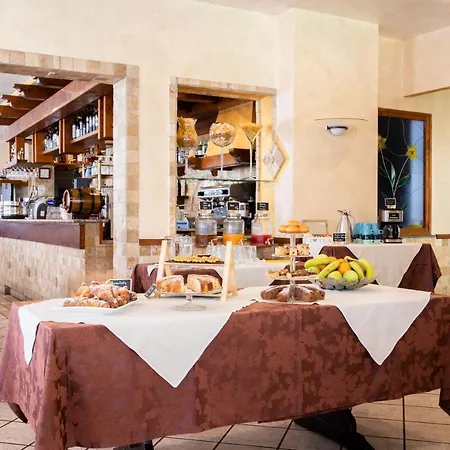 Aparthotel Casa Merano & Restaurant Centro 3*