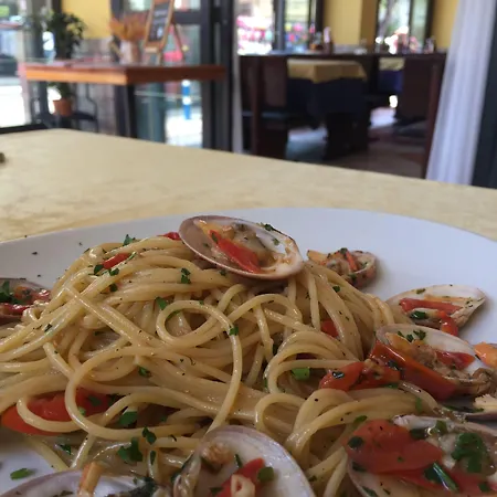 Casa Merano & Restaurant Centro Ξενοδοχείο με διαμερίσματα