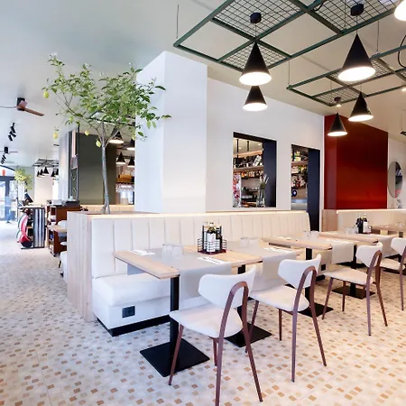 Casa Merano & Restaurant Centro 비비오네