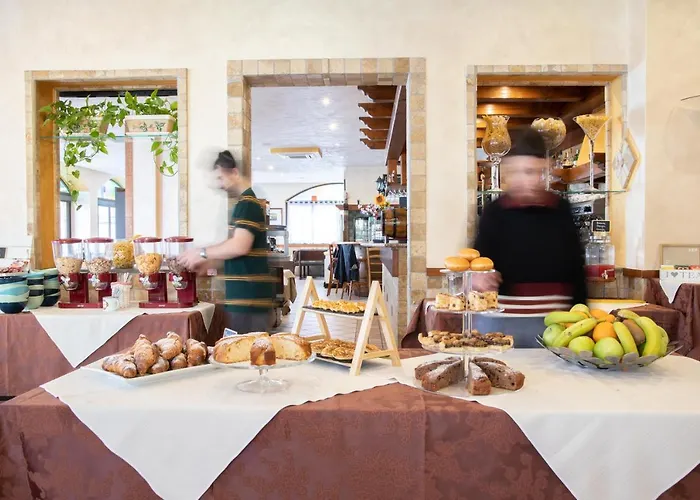 Casa Merano & Restaurant Centro Lägenhetshotell 4*