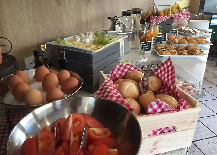 Casa Merano & Restaurant Centro Ξενοδοχείο με διαμερίσματα Μπιμπιόνε