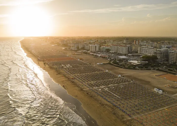 Casa Merano & Restaurant Centro Apartmanhotel Bibione