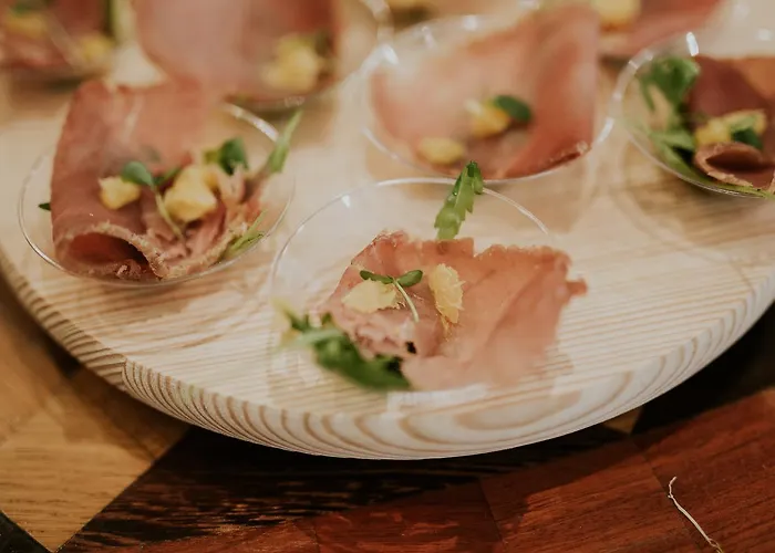 Casa Merano & Restaurant Centro Ξενοδοχείο με διαμερίσματα Μπιμπιόνε